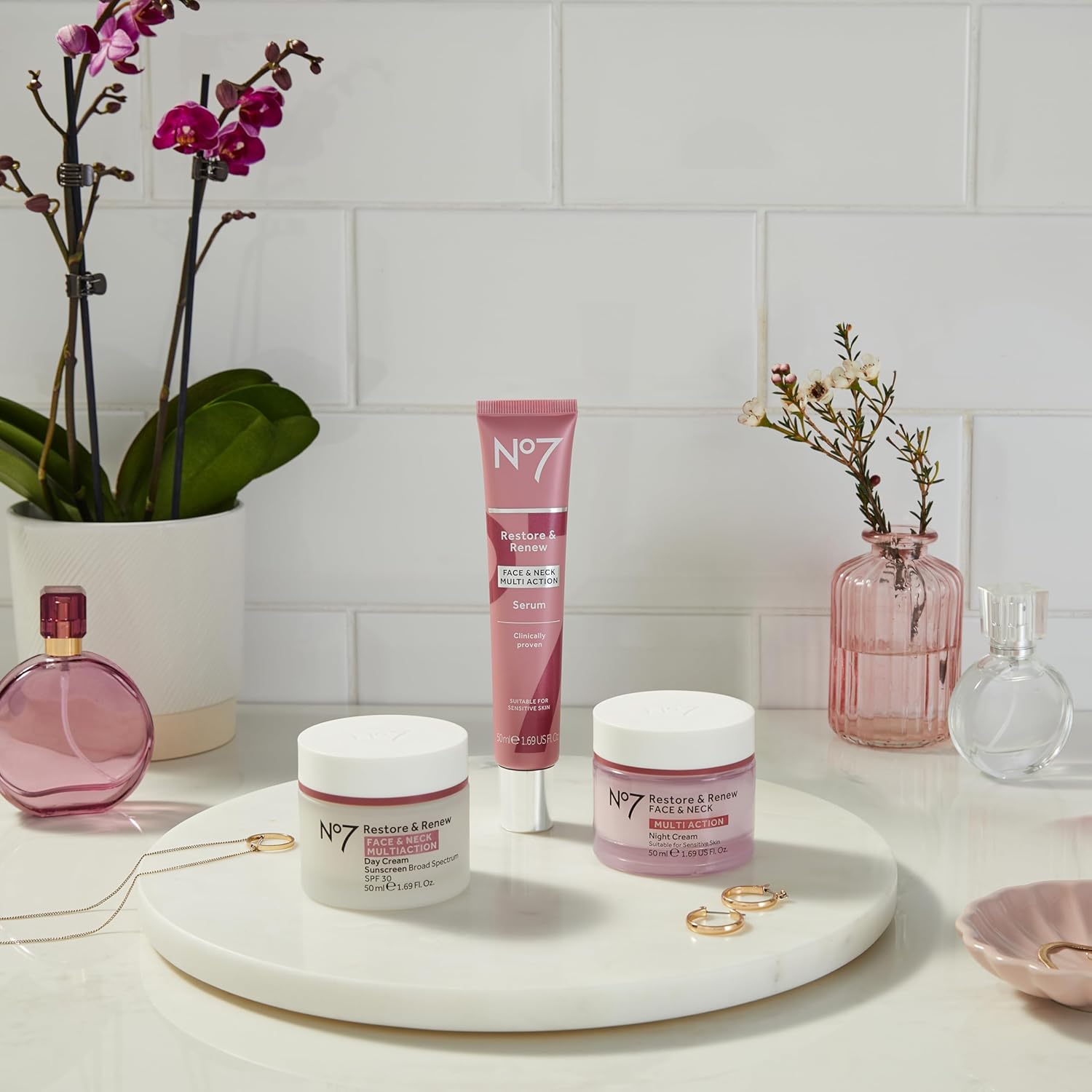 No7 Restore & Renew Face & Neck Multi Action Serum 1 oz.